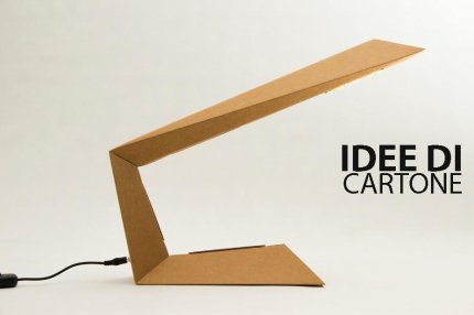 Lampada di cartone